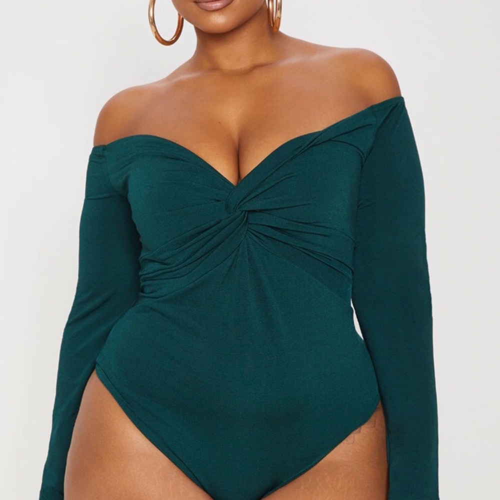 Pretty Little Thing Bardot off the shoulder bodysuit Plus size